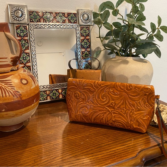 Patricia Nash - Picture 6 of 6